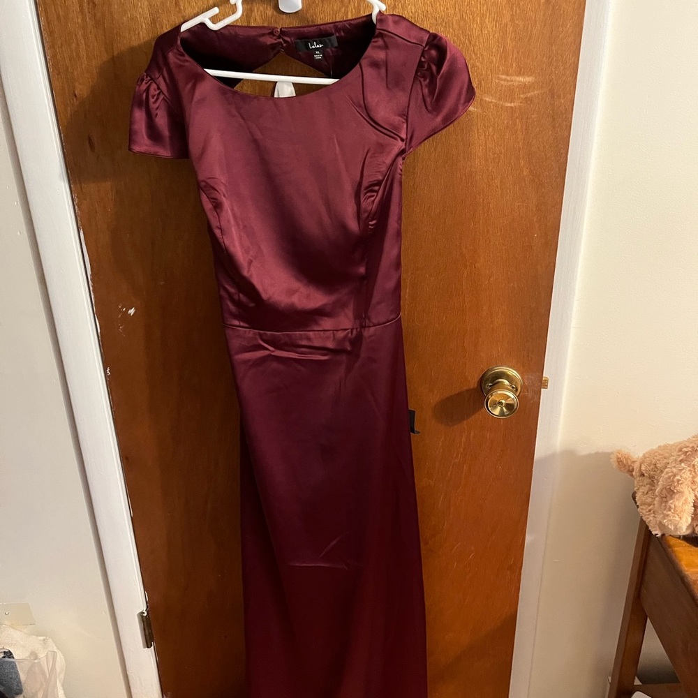 NWT Lulus Tie Open Back Satin Maroon Long Dress